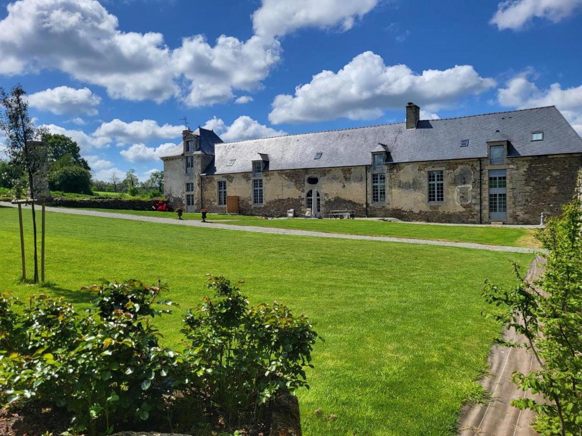 Manoir De La Garaye - Suite Parentale Taden Exterior foto